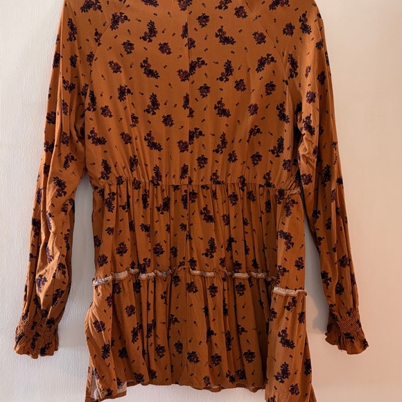 Maurices Floral Smocked V-Neck Blouse - Picture 2 of 4